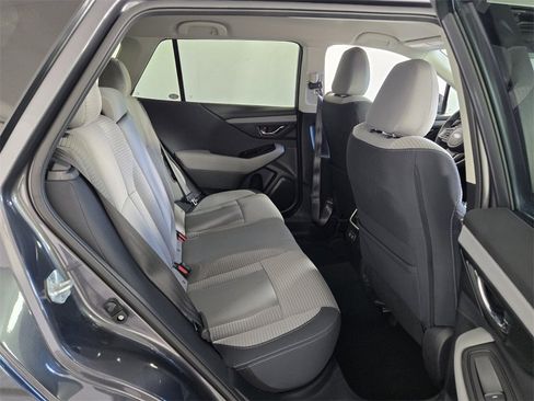 Used 2022 Subaru Outback Premium image 15