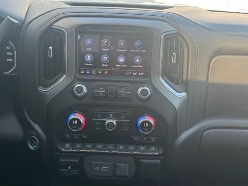 Used 2022 GMC Sierra 2500 Denali w/ Denali Ultimate Package AWD/4WD image 15