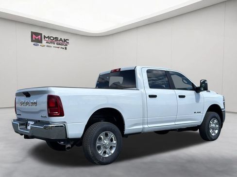 New 2026 RAM 2500 Big Horn AWD/4WD image 8