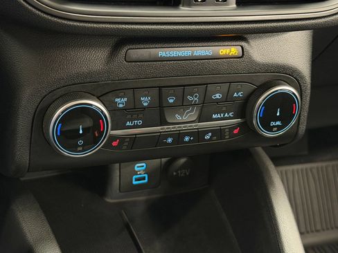 Used 2023 Ford Escape Active AWD/4WD image 17
