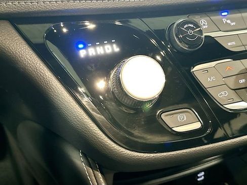 New 2026 Chrysler Pacifica Limited w/ S Appearance Package AWD/4WD image 18