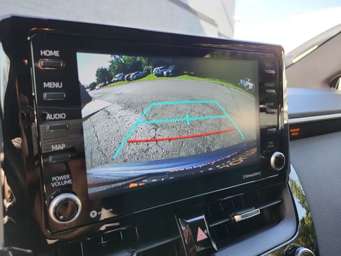 Used 2022 Toyota Corolla SE FWD image 16