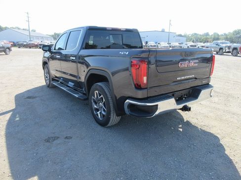 New 2026 GMC Sierra 1500 SLT w/ SLT Premium Plus Package image 9