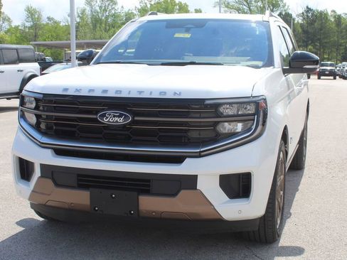 Used 2025 Ford Expedition King Ranch image 5