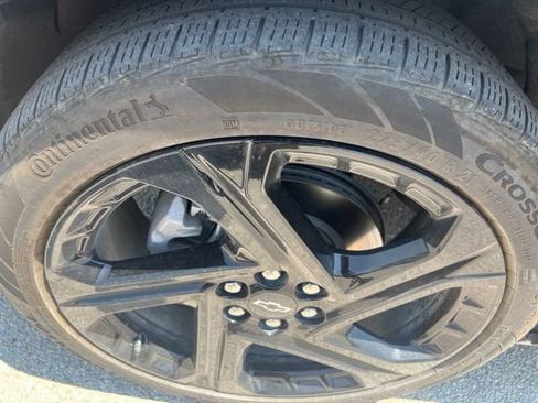 Used 2024 Chevrolet Equinox EV RS FWD image 17
