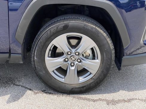 Used 2024 Toyota RAV4 XLE FWD image 33