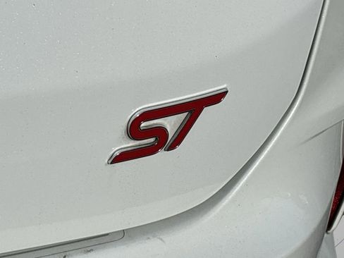 Certified 2023 Ford Edge ST w/ Cargo Accessory Package image 28