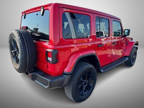 Used 2021 Jeep Wrangler Unlimited Sahara AWD/4WD image 3