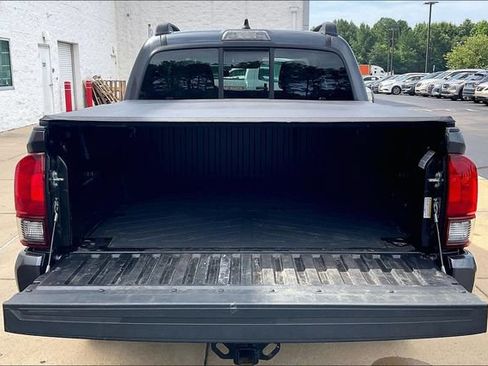 Used 2023 Toyota Tacoma SR AWD/4WD image 35