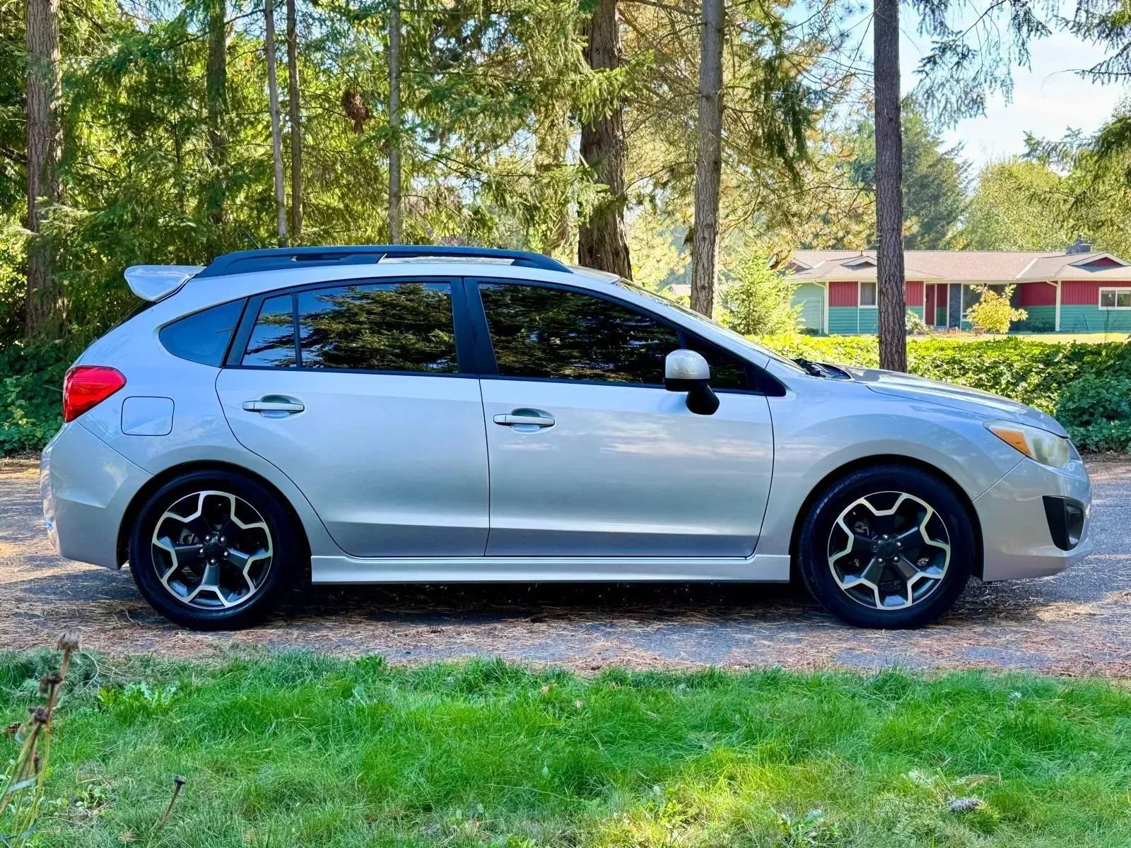 Used 2012 Subaru Impreza 2.0i Sport Premium AWD/4WD image 6