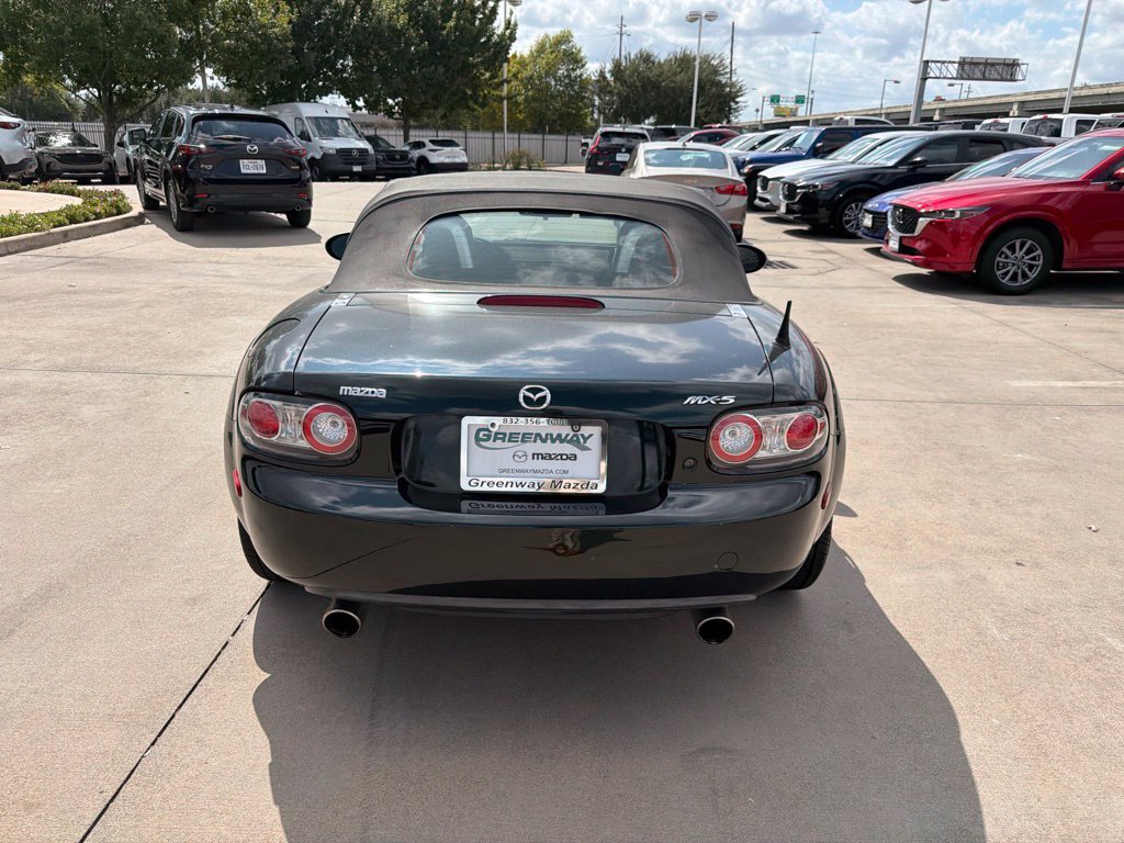 Used 2007 MAZDA MX-5 Miata Touring RWD image 4