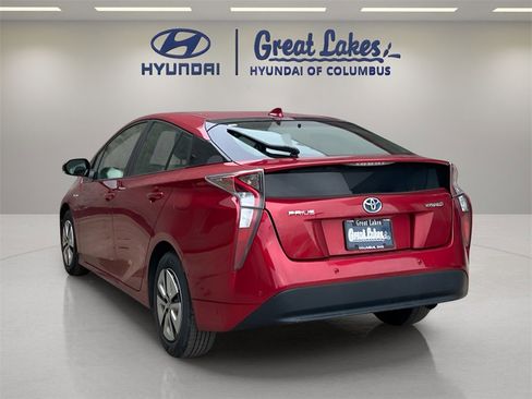 Used 2017 Toyota Prius Two w/ Prius Two Safety Plus Package image 3