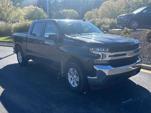 Used 2021 Chevrolet Silverado 1500 LT image 3