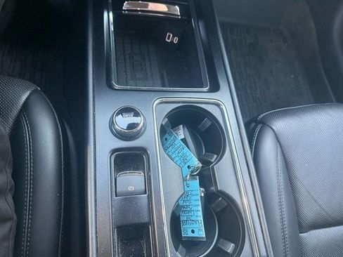 Used 2024 Lincoln Corsair Reserve w/ Equipment Group 201A image 16