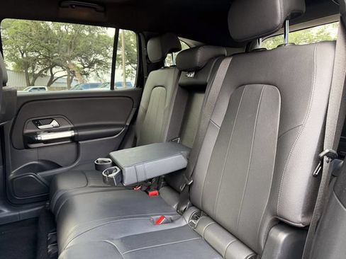 Used 2025 Mercedes-Benz GLB 250 image 18
