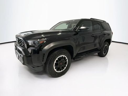 Certified 2025 Toyota 4Runner TRD Off-Road AWD/4WD image 3
