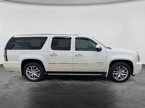 Used 2014 GMC Yukon XL Denali RWD image 11