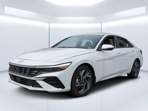 New 2025 Hyundai Elantra Limited FWD image 7