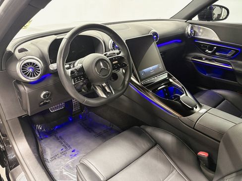 Used 2025 Mercedes-Benz AMG GT 63 image 9