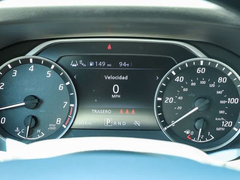 Used 2025 Nissan Frontier SV RWD image 18