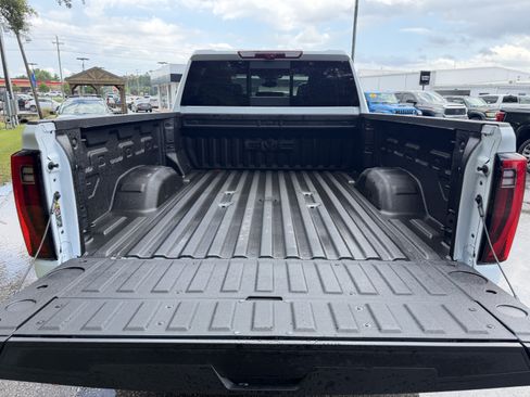 New 2026 GMC Sierra 2500 Denali w/ Denali Reserve Package AWD/4WD image 6