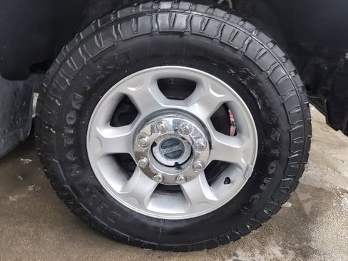 Used 2015 Ford F250 XLT w/ XLT Interior Package image 26