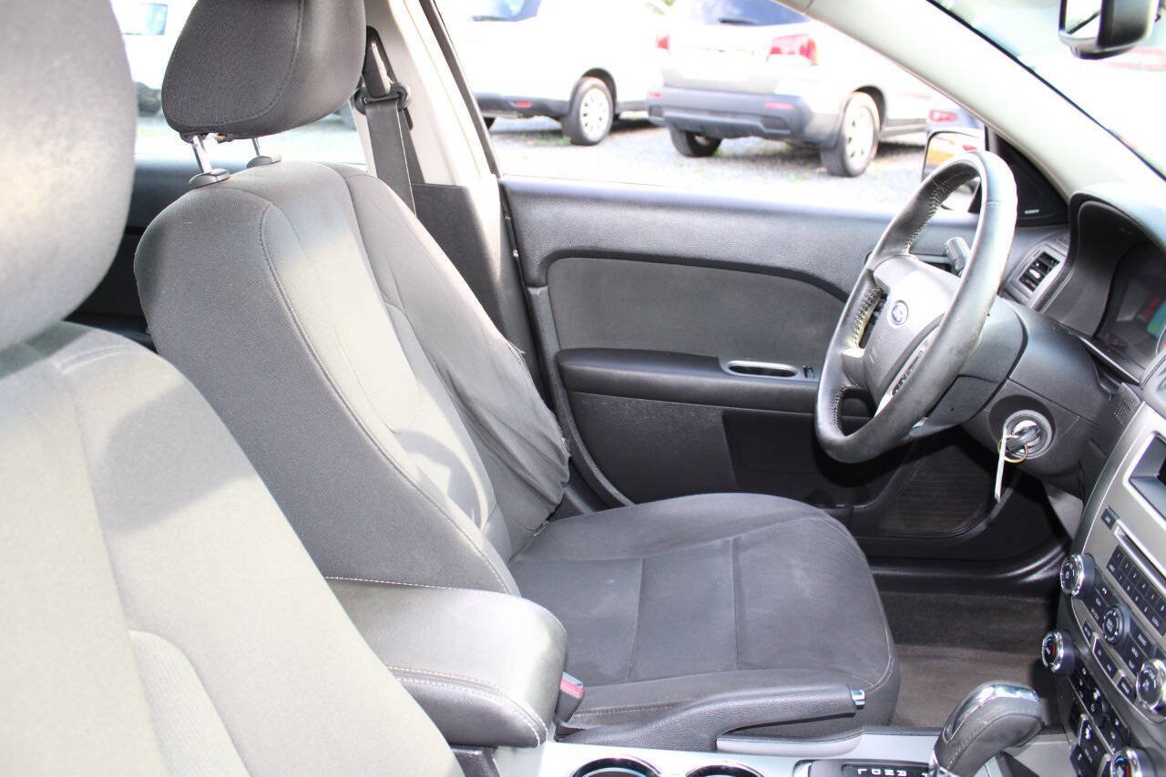 Used 2010 Ford Fusion Hybrid FWD image 11