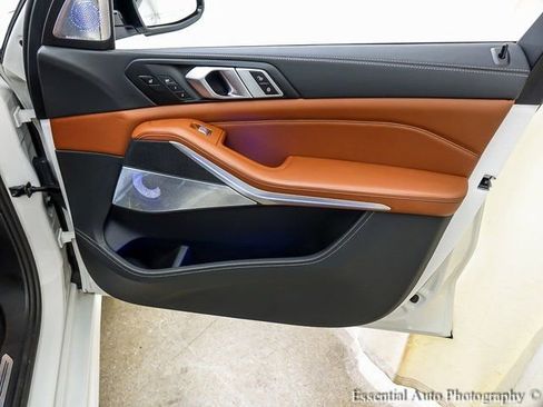 Used 2025 BMW ALPINA XB7 image 37