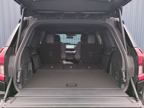 New 2026 Ford Expedition Platinum w/ Stealth Performance Package AWD/4WD image 8