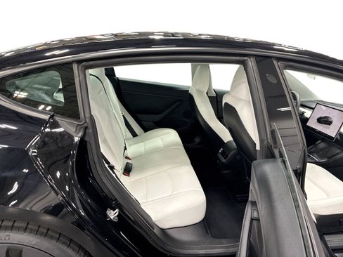 Certified 2023 Tesla Model 3 Performance AWD/4WD image 11
