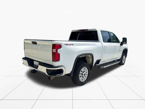 Used 2025 Chevrolet Silverado 2500 LT w/ Convenience Package AWD/4WD image 8