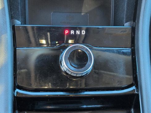 Used 2022 Jeep Grand Cherokee Laredo w/ Luxury Tech Group I image 21