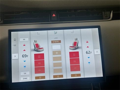 Used 2025 Land Rover Range Rover Evoque Dynamic SE image 23