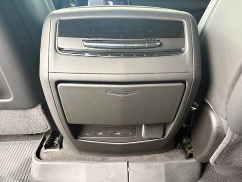 Certified 2025 Cadillac Escalade ESV Sport Platinum AWD/4WD image 19
