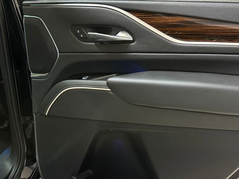 Certified 2022 Cadillac Escalade Premium Luxury w/ LPO, Radiant Package image 52