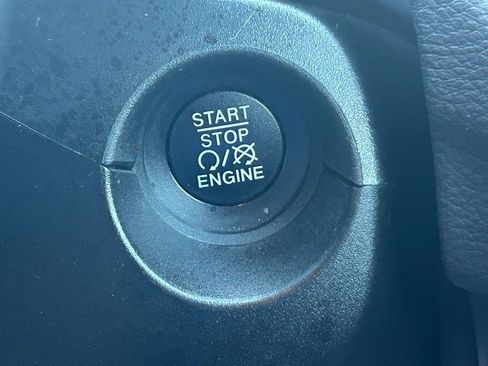 Used 2018 Jeep Compass Latitude w/ Popular Equipment Group image 42