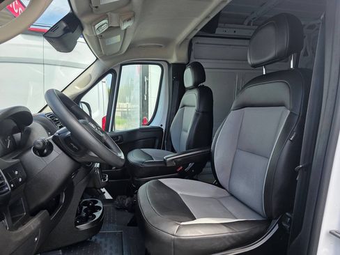 Used 2025 RAM ProMaster 3500 w/ Convenience Group FWD image 10