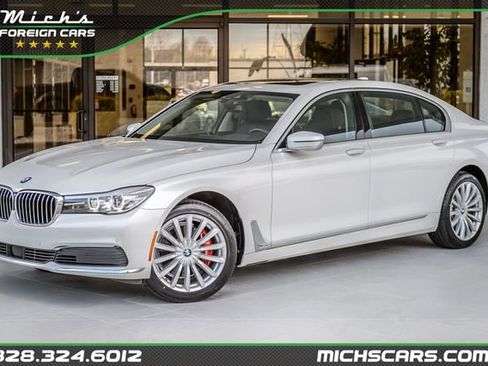 Used 2019 BMW 740i xDrive w/ Executive Package image 1