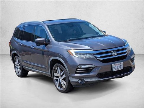 Used 2016 Honda Pilot Touring image 3