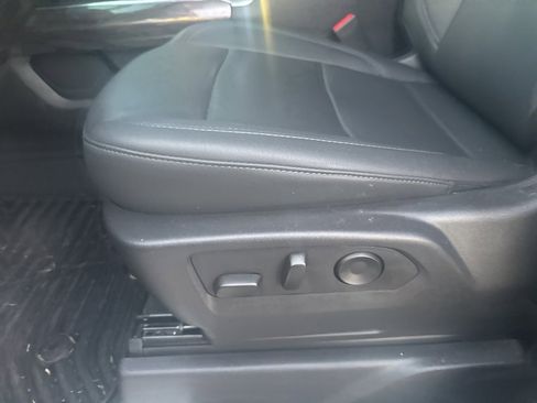 Used 2025 Chevrolet Silverado 2500 LTZ w/ LTZ Plus Package image 20