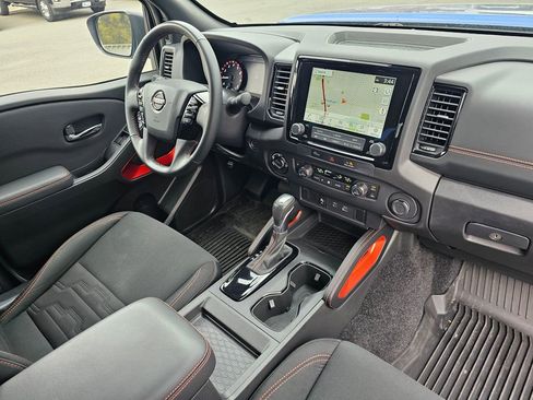Used 2024 Nissan Frontier PRO-4X w/ Technology Package image 29