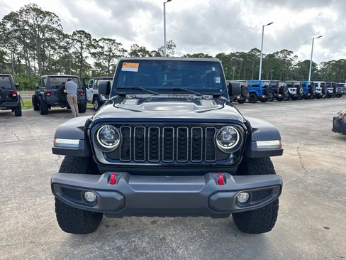 Certified 2024 Jeep Wrangler Unlimited Rubicon AWD/4WD image 8