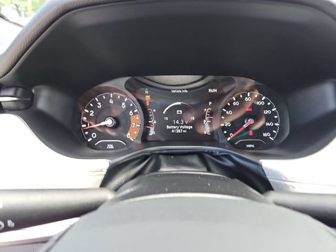 Used 2025 Jeep Compass Limited AWD/4WD image 12