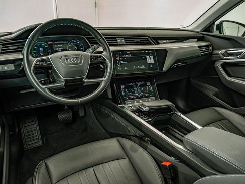 Used 2021 Audi e-tron Premium w/ Convenience Plus Package image 4