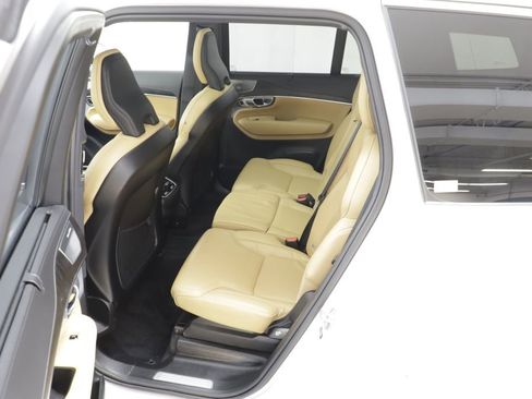 Used 2024 Volvo XC90 B6 Ultimate w/ Protection Package Premier AWD/4WD image 17