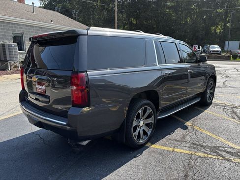 Used 2016 Chevrolet Suburban LTZ AWD/4WD image 7