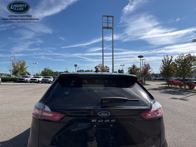 Used 2024 Ford Edge SEL w/ Convenience Package AWD/4WD image 6