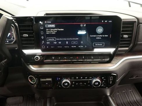 Used 2025 GMC Sierra 2500 SLT w/ SLT Premium Package AWD/4WD image 8