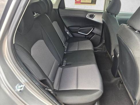 Used 2024 Kia Soul LX w/ Option Group 015 FWD image 18