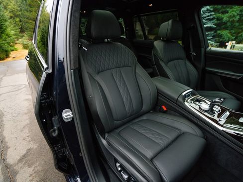 Used 2026 BMW ALPINA XB7 AWD/4WD image 18